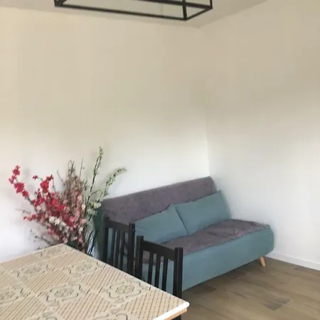 Charmante Petite Maison בית הארחה סאריס